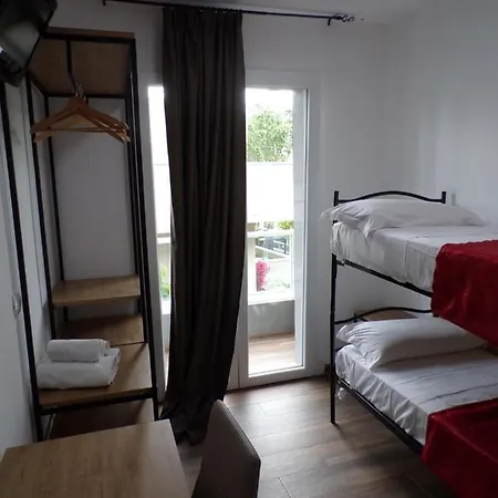 Nord Est Hotel 2*